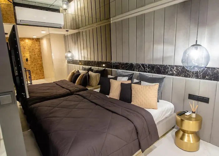 Super-apartamenty Vip Jacuzzi Ii Apartment *